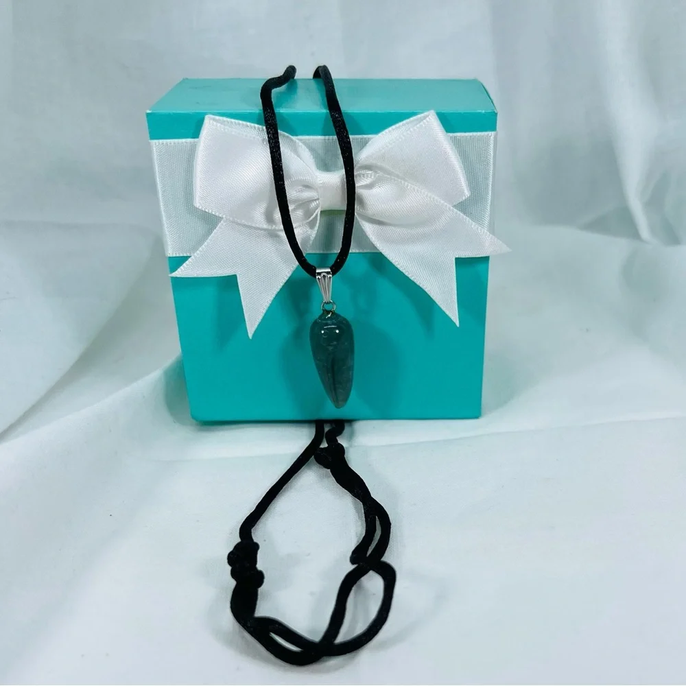 Handmade Natural Stone Green Luck Spiritual Zen Necklace Deadstock NWT Gifts NEW